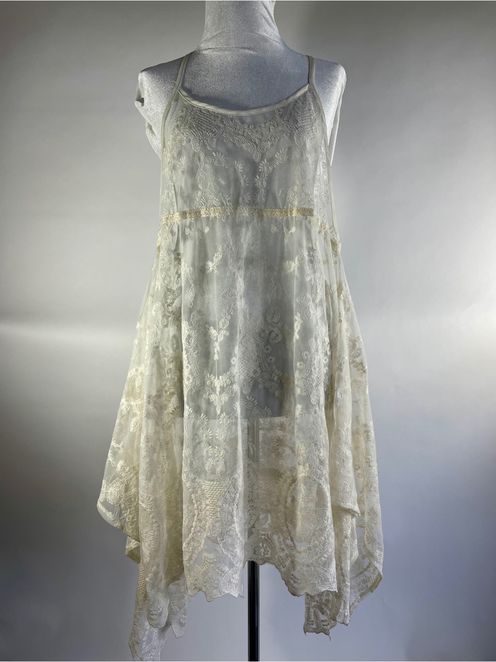 Kimchi Blue Urban Outfitters Lace Boho Tunic Sheer Cottagecore Handkerchief Hem